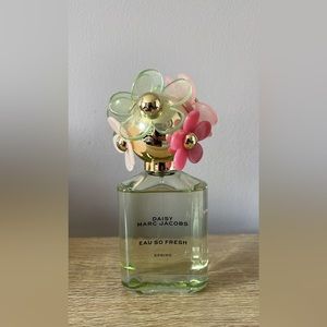 COPY - Daisy Eau So Fresh Spring